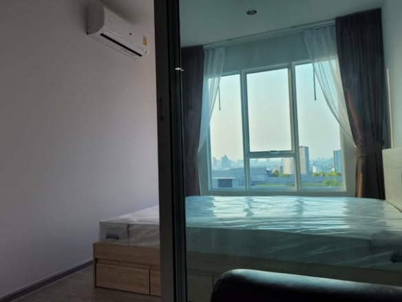 bedroom of รีเจ้นท์โฮม บางซ่อน เฟส 28 อาคาร B