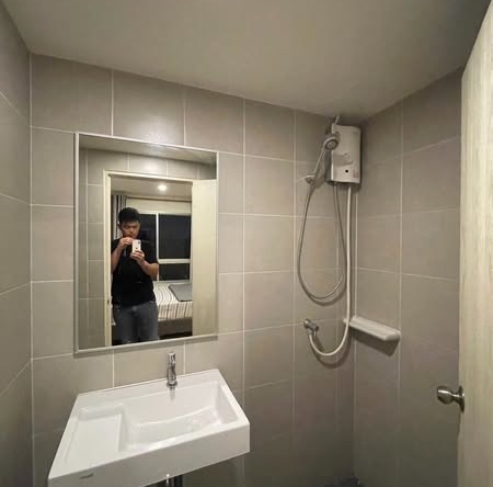 bathroom of Lumpini Ville Pranangklao - Riverview.