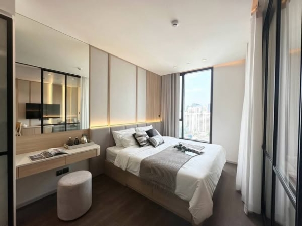 bedroom of MUNIQ Sukhumvit 23