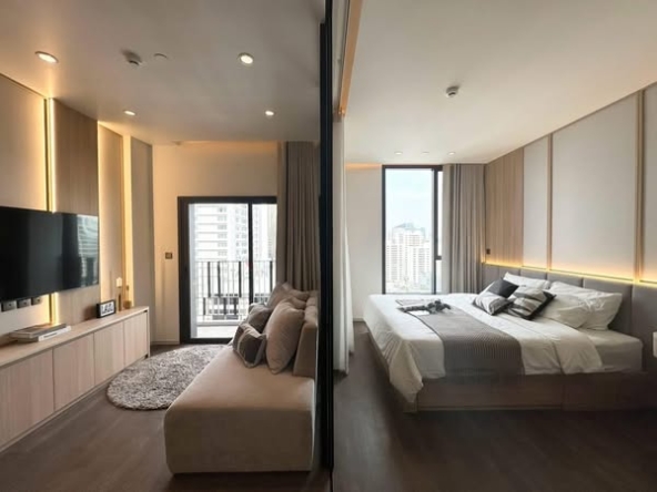 bedroom of MUNIQ Sukhumvit 23
