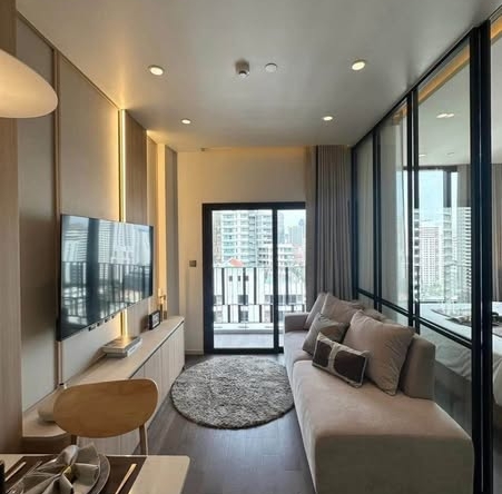 living room of MUNIQ Sukhumvit 23