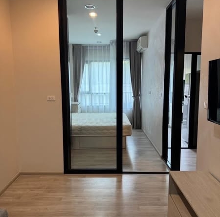 bedroom and room interior of นิช โมโน เมกะ สเปซ บางนา (Niche MONO Mega Space Bang Na)