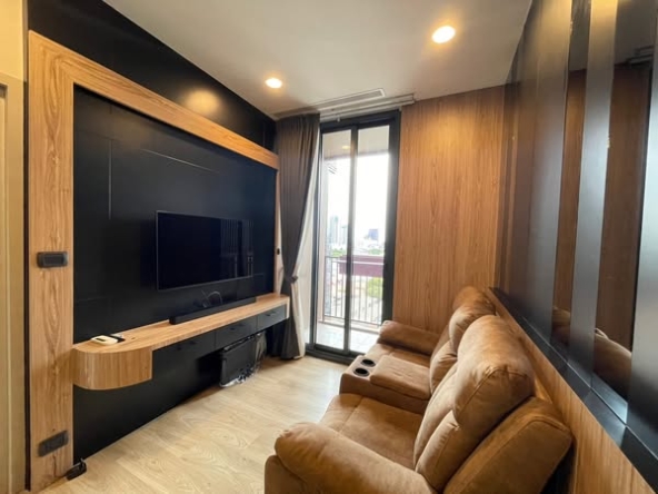 living room of Oka Haus