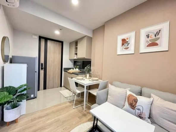 living room and bedroom of Oka Haus