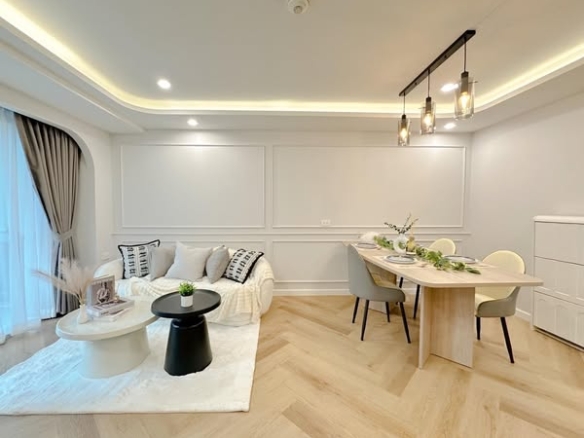 living room of Parkview Viphavadi (พาร์ควิว วิภาวดี)