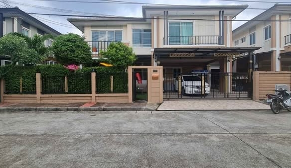 Passorn Prestige Luxe Pattanakarn 44