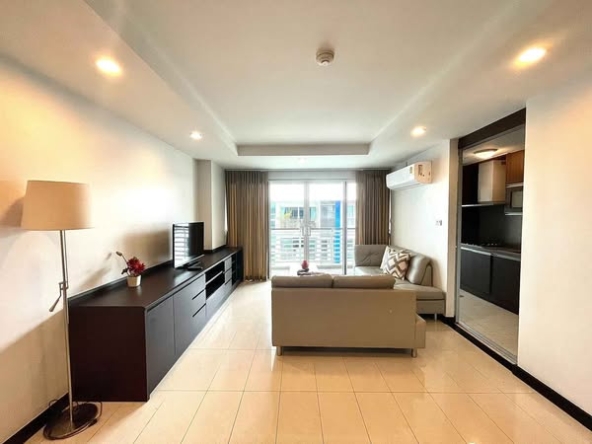 living room of The Avenue Sukumvit 61 เดอะ อเวนิว สุขุมวิท 61