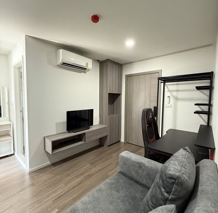 living room and bedroom of The Origin Ramintra 83 Station