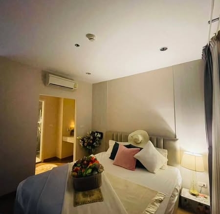 bedroom of The Tree Rio Bang-Aor Station