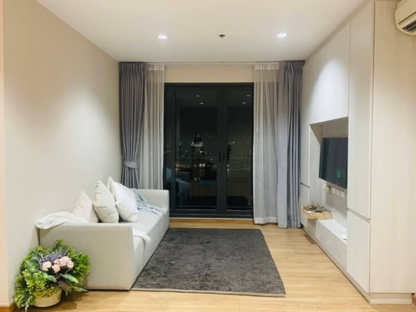 living room and bedroom and room interior of The Tree Rio Bang-Aor Station
