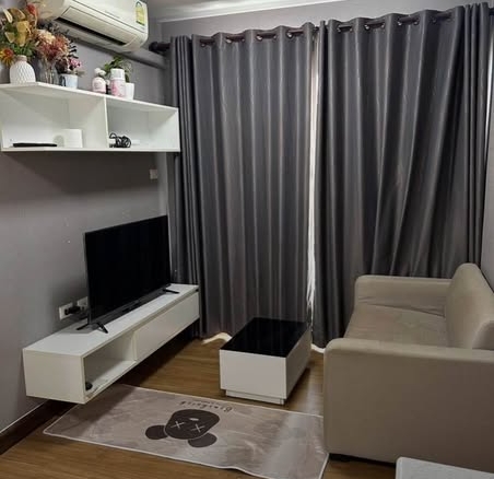 bedroom and bathroom of The Trust Condo Ngamwongwan