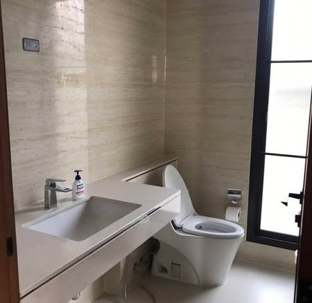 bathroom of บ้านเดี่ยว 2 ชั้น อยู่อาศัย (อุปกรณ์ สาธิตAerodynamics)