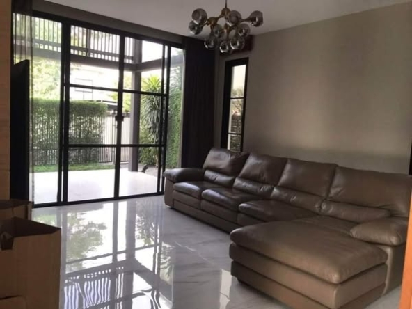 living room of บ้านเดี่ยว 2 ชั้น อยู่อาศัย (อุปกรณ์ สาธิตAerodynamics)