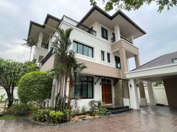 หมู่บ้านกลางเมือง รัชดา 36