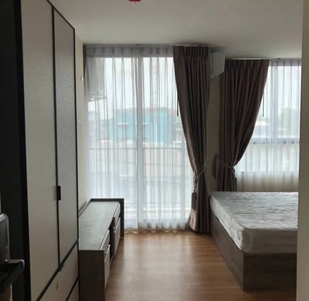 bedroom and room interior of โมเดิร์นคอนโดบางพลัด-จรัญ79