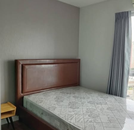 bedroom of a space ME Rattanathibet