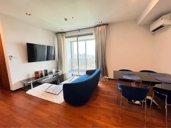 living room of Ashton Morph 38