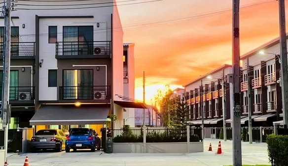 บ้านกลางเมืองศรีนครินทร์-อ่อนนุช | Baan Klang Muang Srinakarin-Onnut