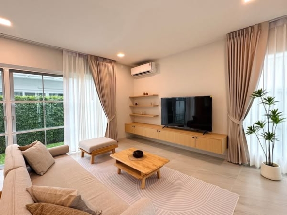 bedroom and living room of Chaiyapruek Bangna KM15