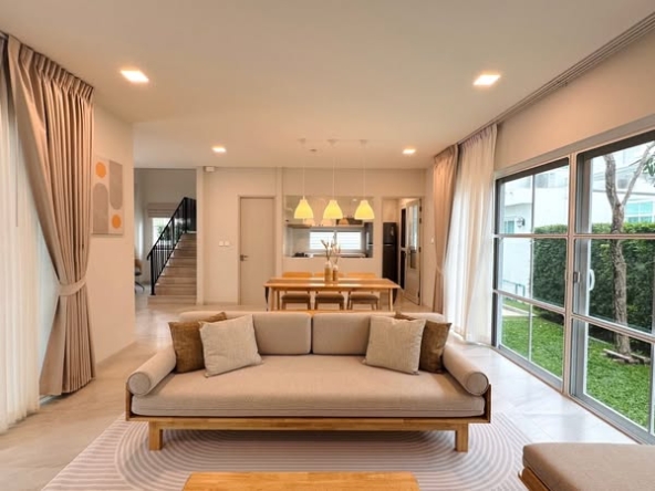 living room of Chaiyapruek Bangna KM15