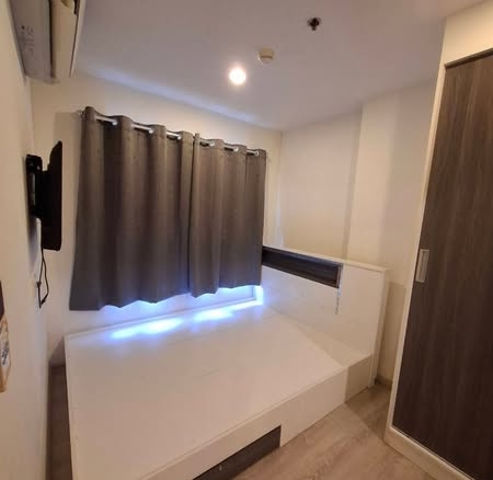 bedroom of Chewathai Phetkasem 27