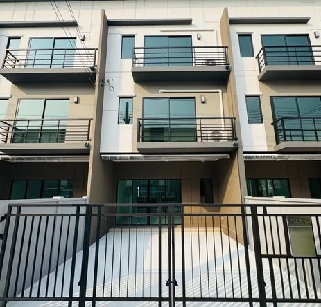 fire escape of บ้านกลางเมือง ราชพฤกษ์-สาทร