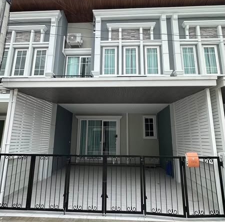 Golden Town Kad Ruam Chok โกลเด้น ทาวน์ เชียงใหม่-กาดรวมโชค