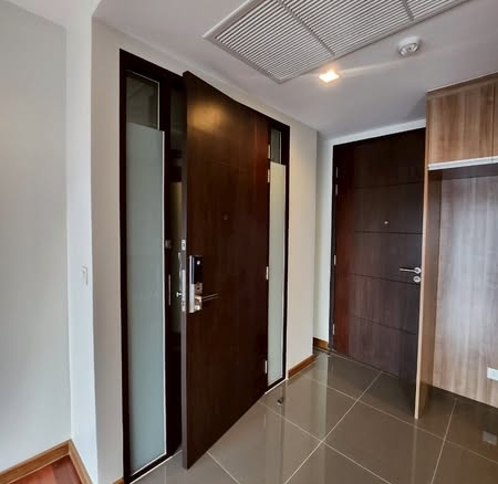 room interior of I WISH Cafe'