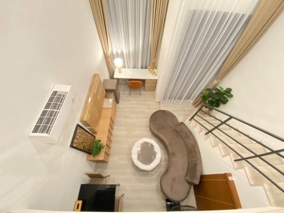 living room of Ideo Charan 70 – Riverview