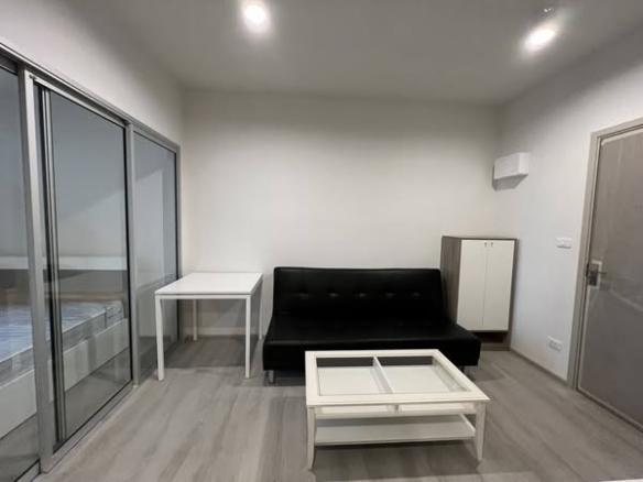 room interior of Ideo Charan 70 – Riverview