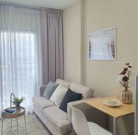 living room of Kensington Sukhumvit-Thepharak