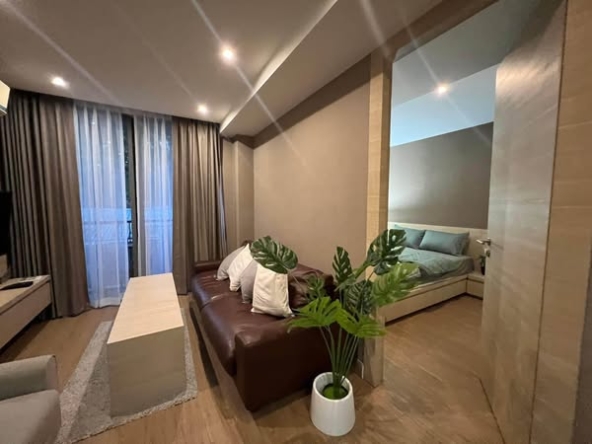 Klass Silom Condo