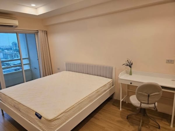 bedroom of Knightsbridge Duplex Tiwanon | ไนท์บริดจ์ ดูเพล็กซ์ ติวานนท์
