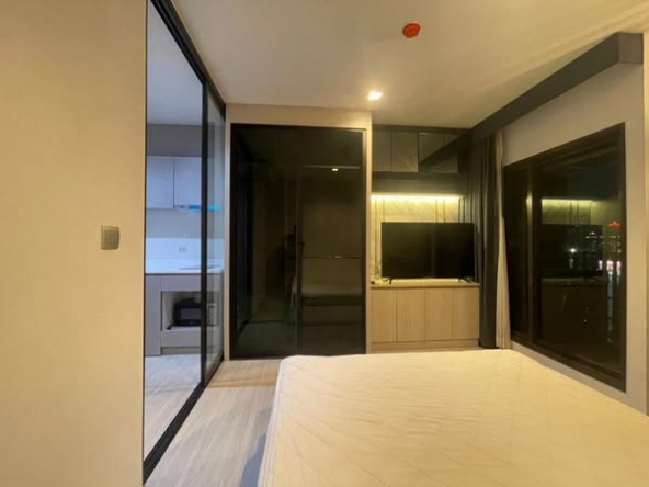 bedroom and room interior of Life Asoke – Rama 9