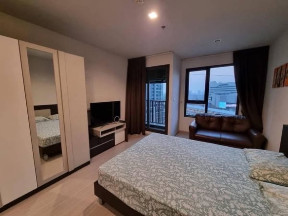 bedroom and room interior of Life Ladprao