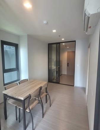 room interior of Life Sathorn Sierra ไลฟ์ สาทร เซียร์รา