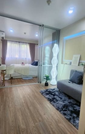 bedroom of Lumpini Ramintra