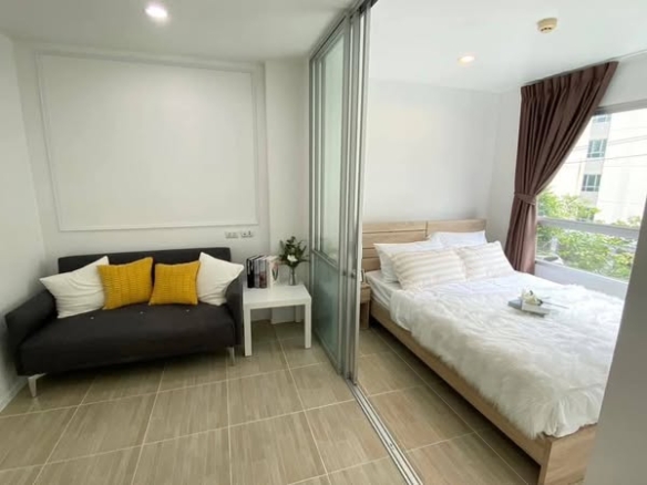 bedroom of Lumpini Ville On Nut
