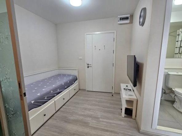 bedroom of PLUM CONDO ราม 60 อินเตอร์เชนจ์