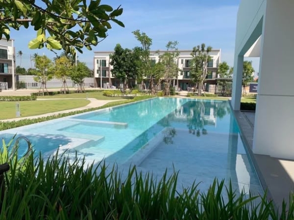 pool of บ้านกลางเมือง ราชพฤกษ์-สาทร
