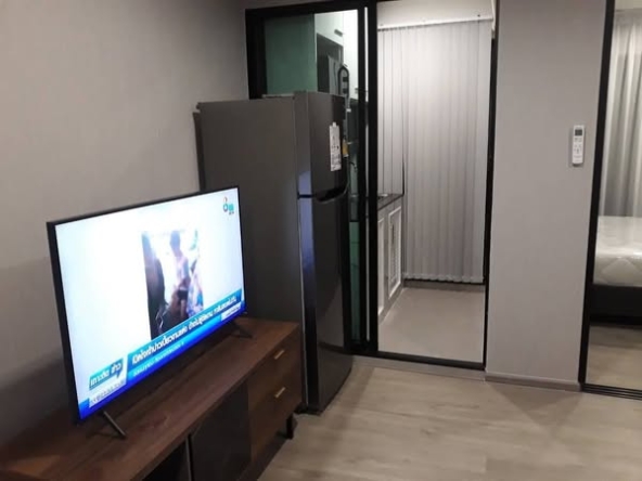 bedroom and room interior of REACH Phahon Yothin 52 (รีช พหลโยธิน 52)