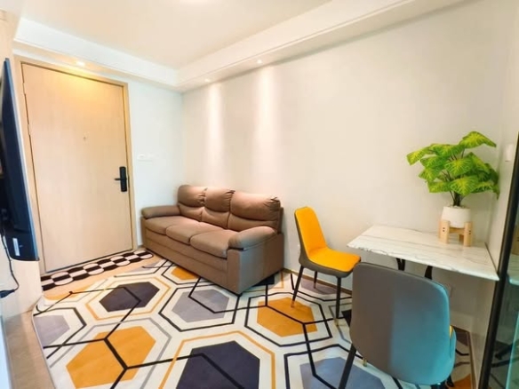living room of Regal Srinakarin 40