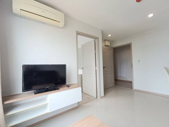 bedroom of Rich Park Chao Phraya