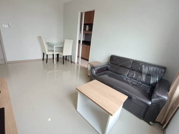 room interior of Rich Park Chao Phraya