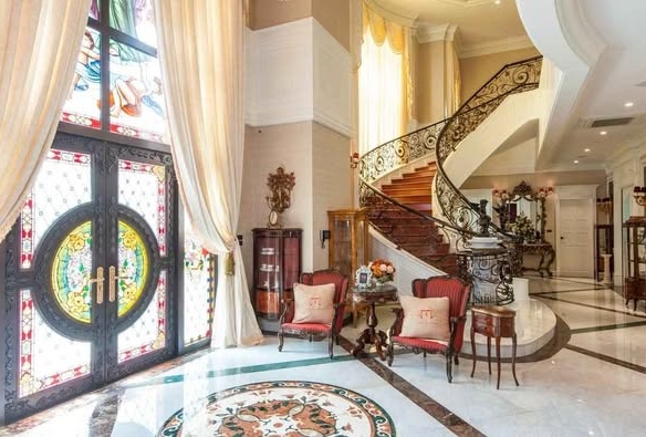 living room of Shanghai Mansion Bangkok
