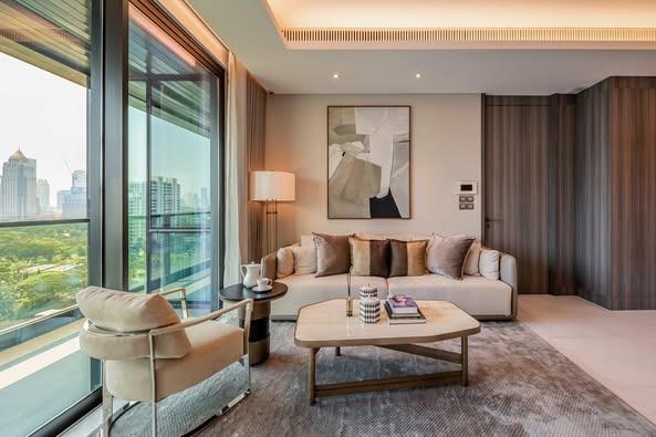 bedroom and living room of Sindhorn Tonson
