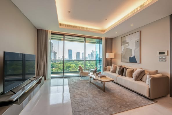 bedroom and living room of Sindhorn Tonson