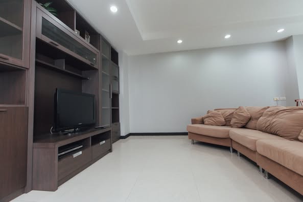 living room of The Avenue Sukumvit 61 เดอะ อเวนิว สุขุมวิท 61