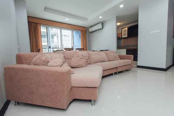 living room of The Avenue Sukumvit 61 เดอะ อเวนิว สุขุมวิท 61