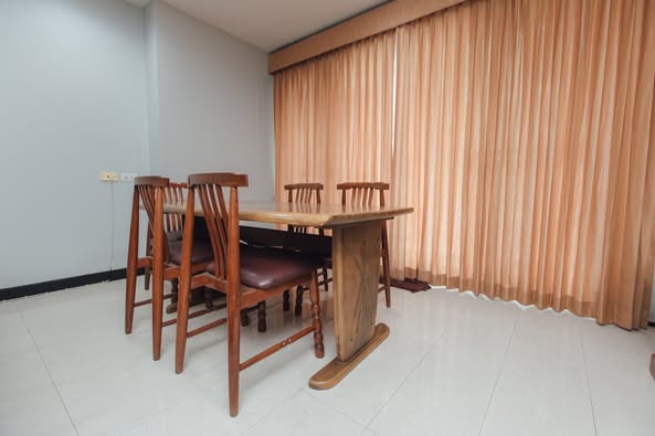 room interior of The Avenue Sukumvit 61 เดอะ อเวนิว สุขุมวิท 61